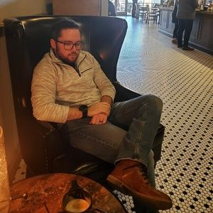 Meet your Posher, Dex